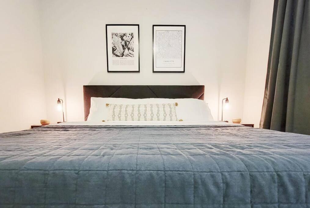 New Stylish Getaway- 5 Mil To Uptown/3 Smart Tvs! Apartman Charlotte Kültér fotó